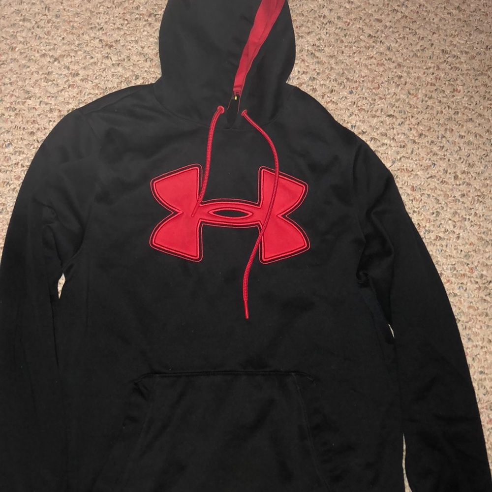 Under armour sweatshirt/ hoodie